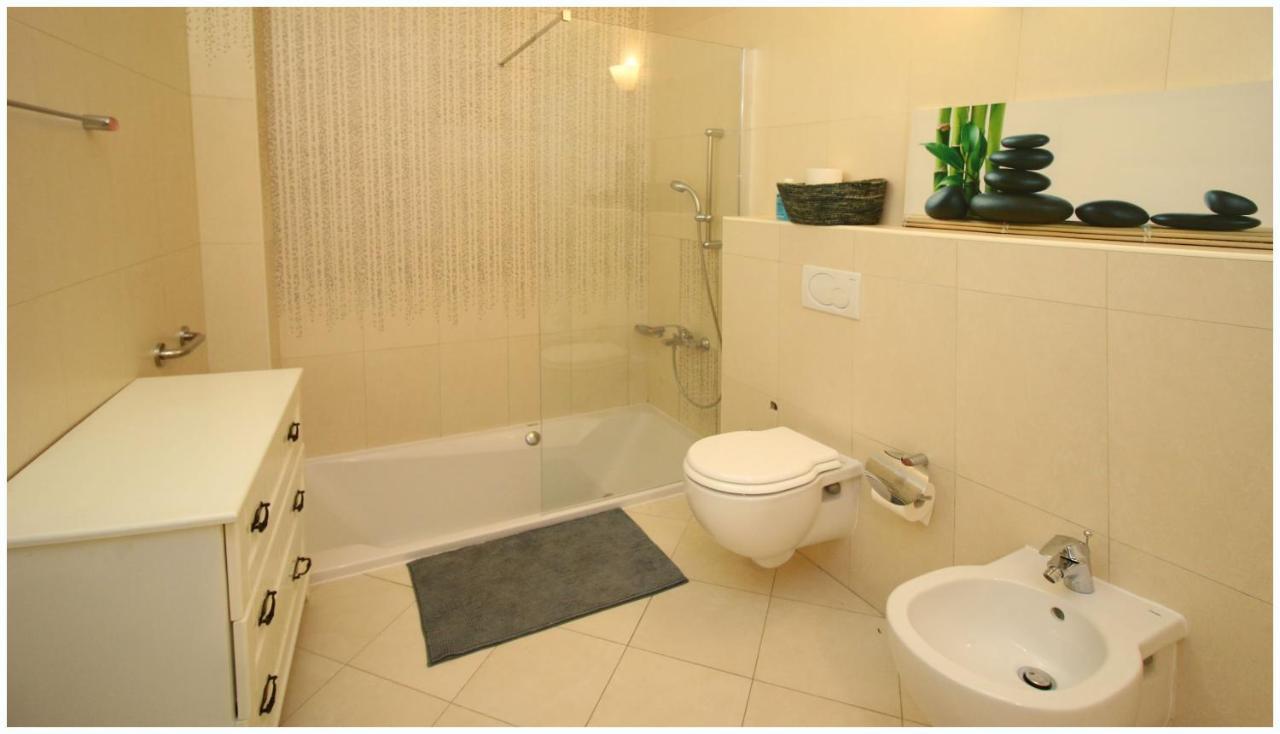 Seaview Apartment - Rogoznica روغوزنيكا المظهر الخارجي الصورة